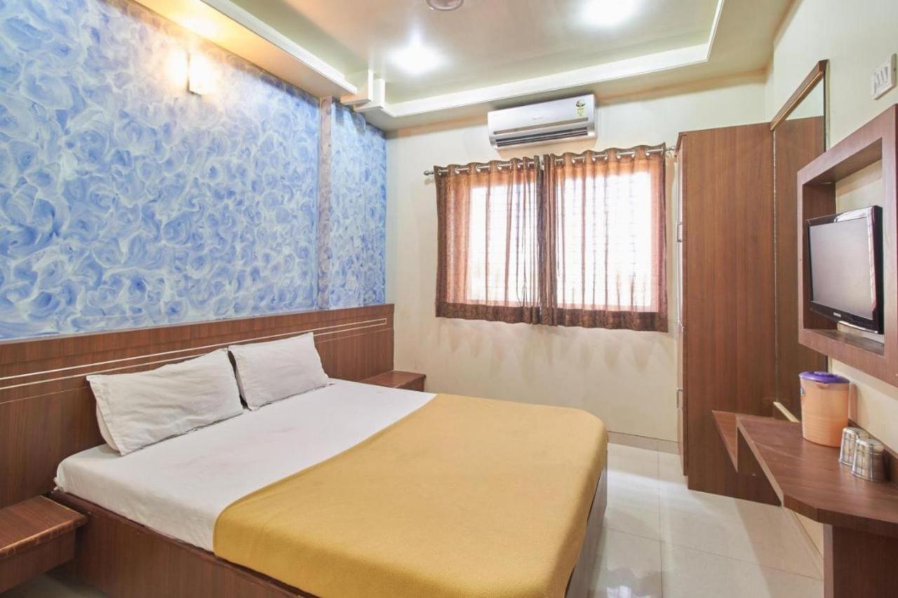 Hotel Jain Residency Shirdi Extérieur photo